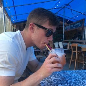 Meet your Posher, Aaron